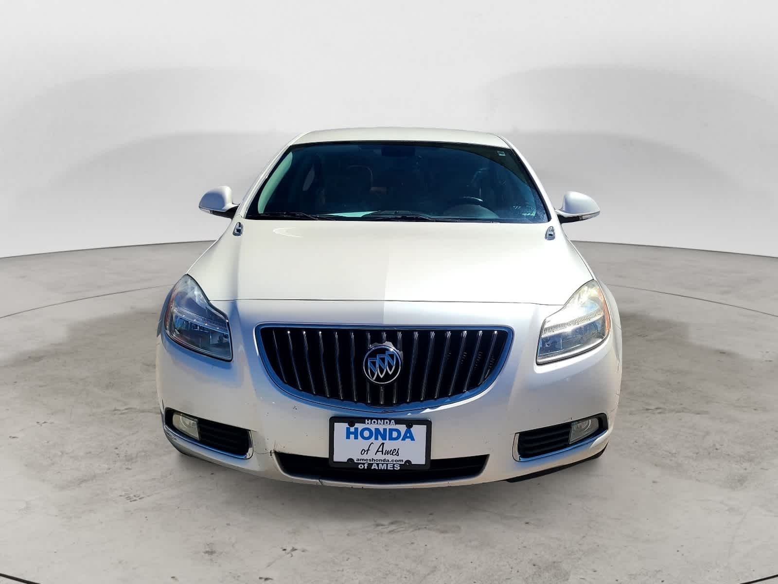 Thumbnail: 2012 Buick Regal - 2