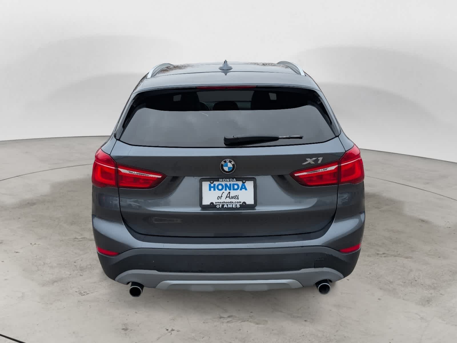 Thumbnail: 2018 BMW X1 - 3