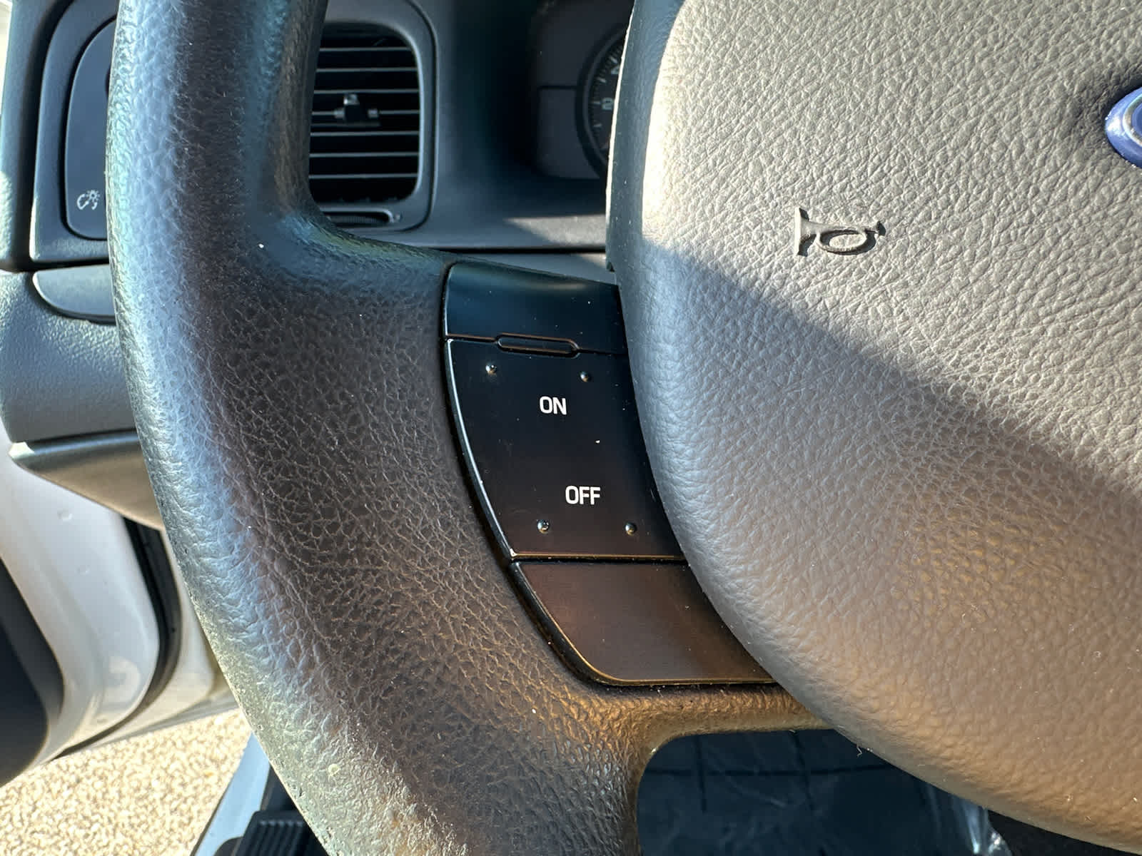 Thumbnail: 2011 Ford Crown Victoria - 17