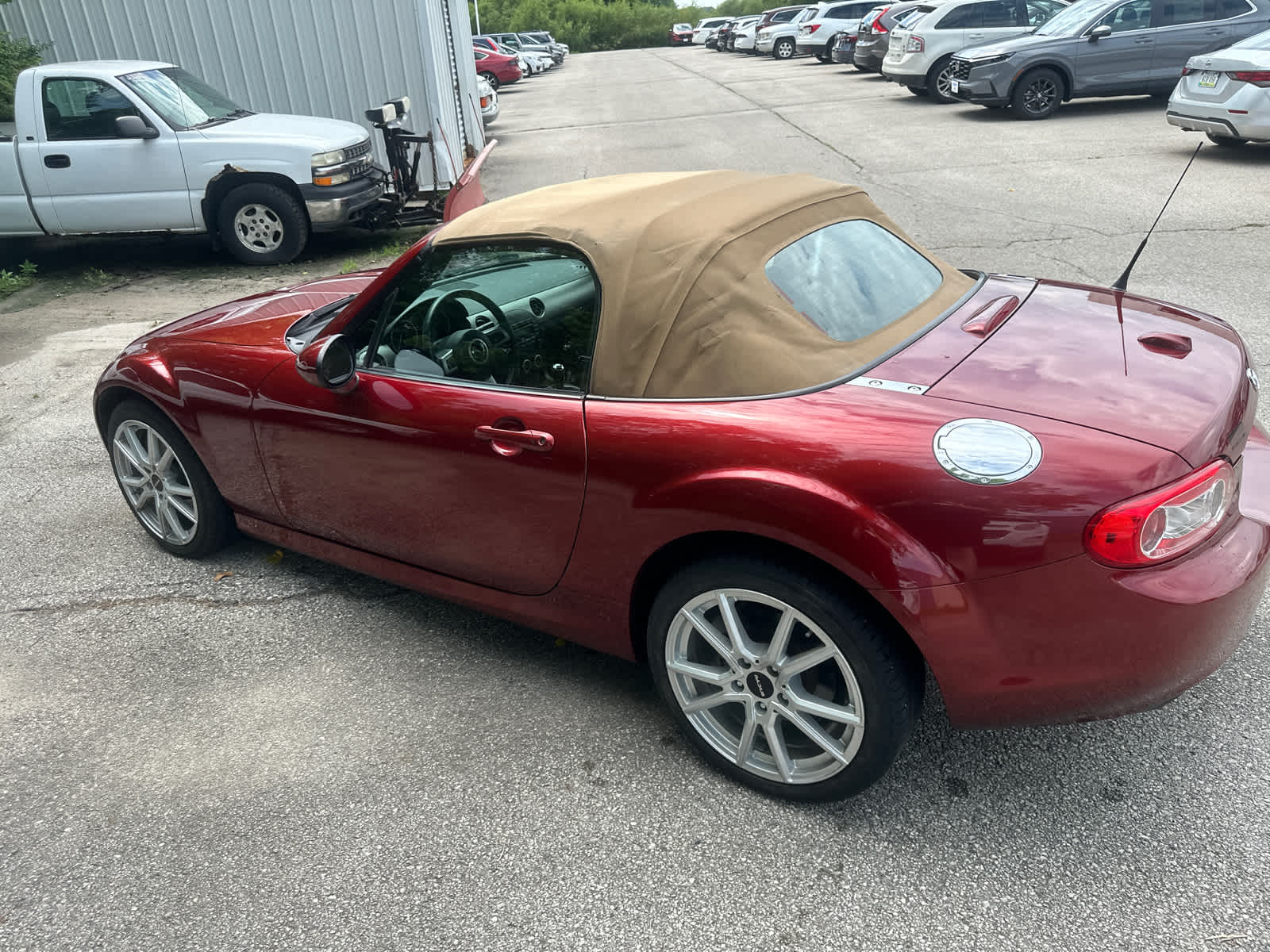 Thumbnail: 2010 Mazda MX-5 Miata - 11