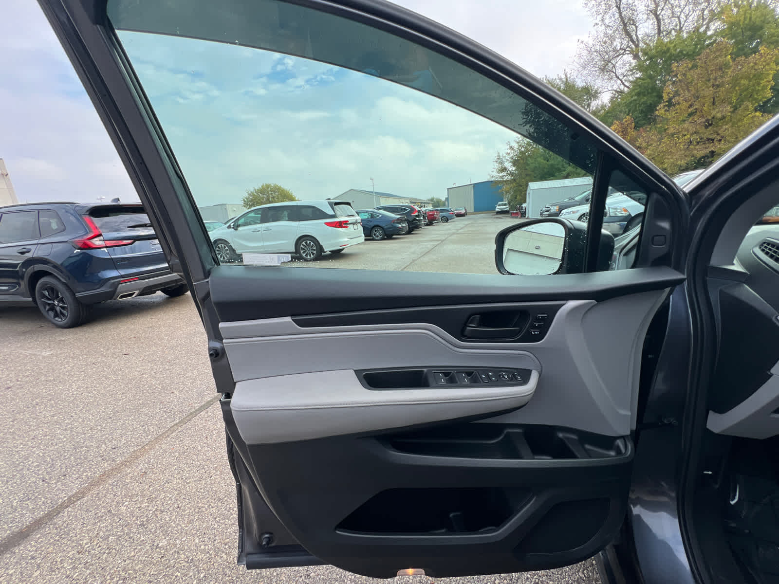 Thumbnail: 2018 Honda Odyssey - 16