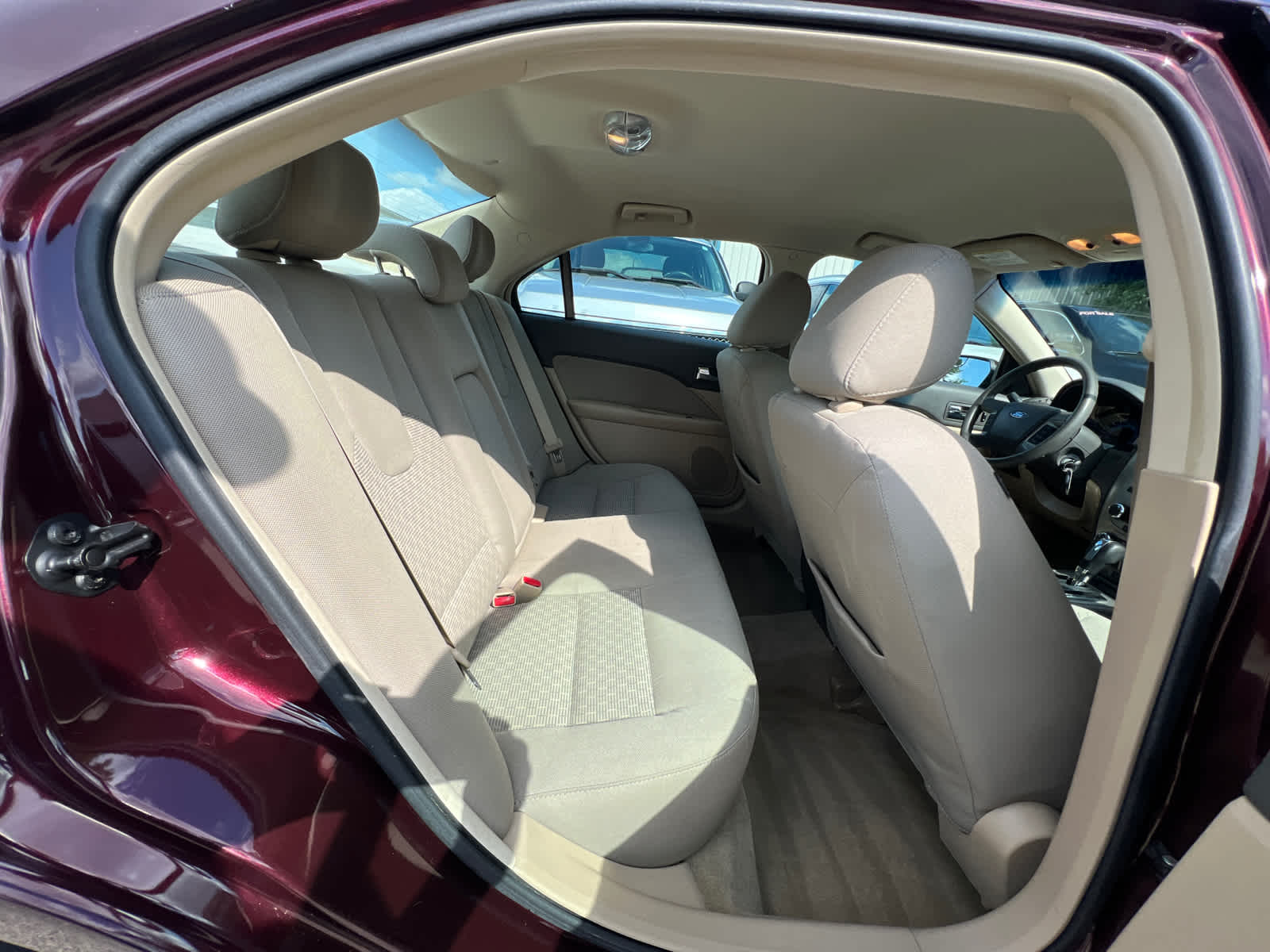 Thumbnail: 2011 Ford Fusion - 8