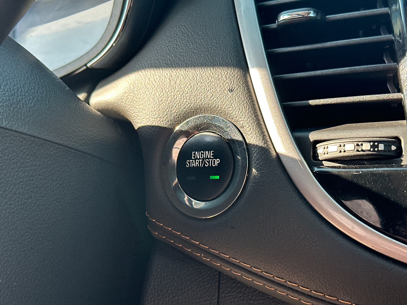 Thumbnail: 2021 Chevrolet Trax - 17