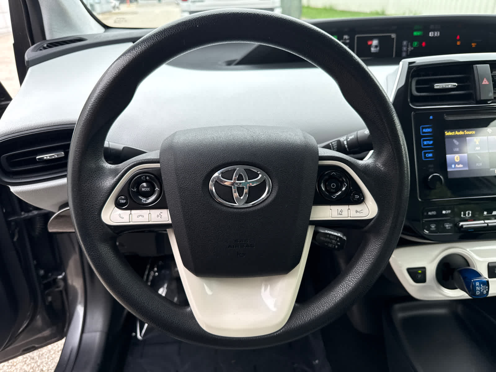 Thumbnail: 2018 Toyota Prius - 14