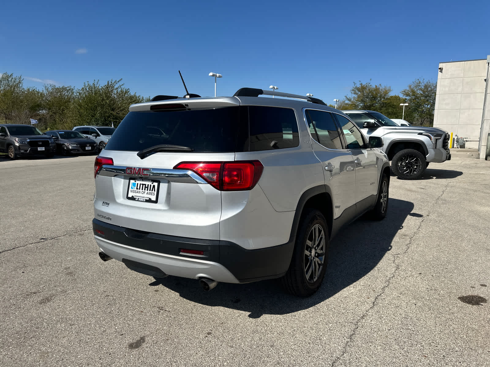 Thumbnail: 2017 GMC Acadia - 3