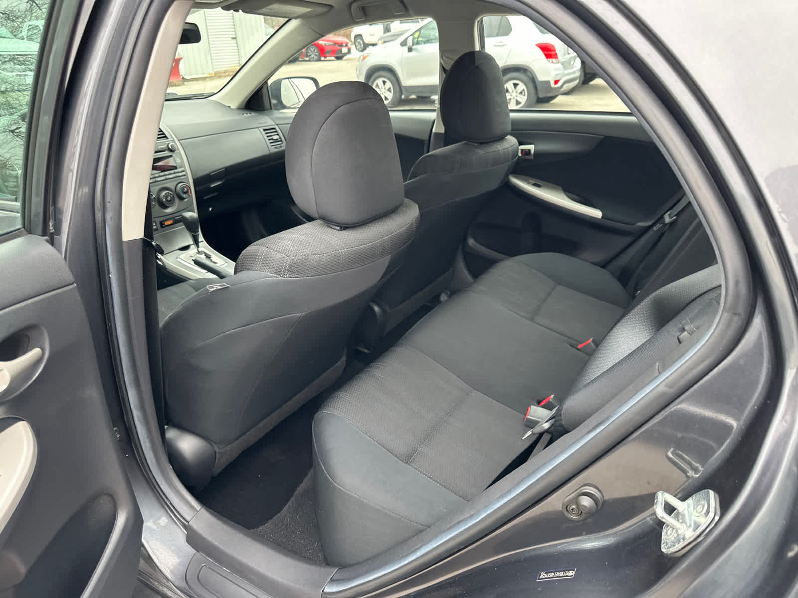 Thumbnail: 2011 Toyota Corolla - 10