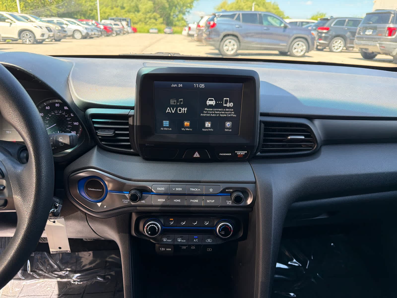 Thumbnail: 2019 Hyundai Veloster - 23