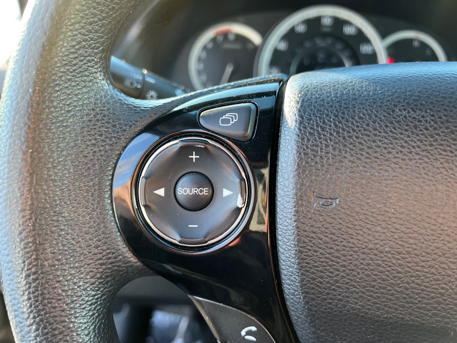 Thumbnail: 2017 Honda Accord - 18