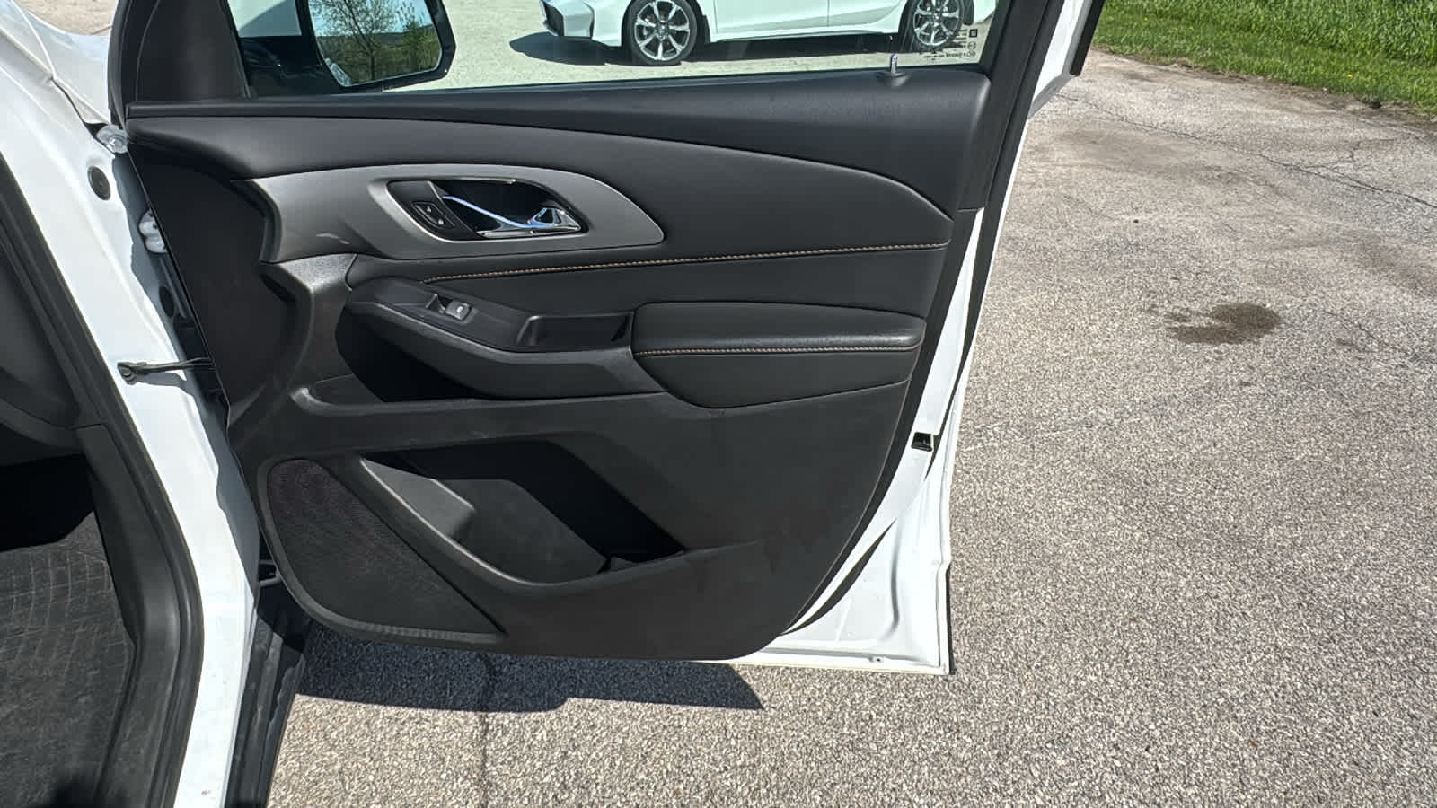 Thumbnail: 2020 Chevrolet Traverse - 9