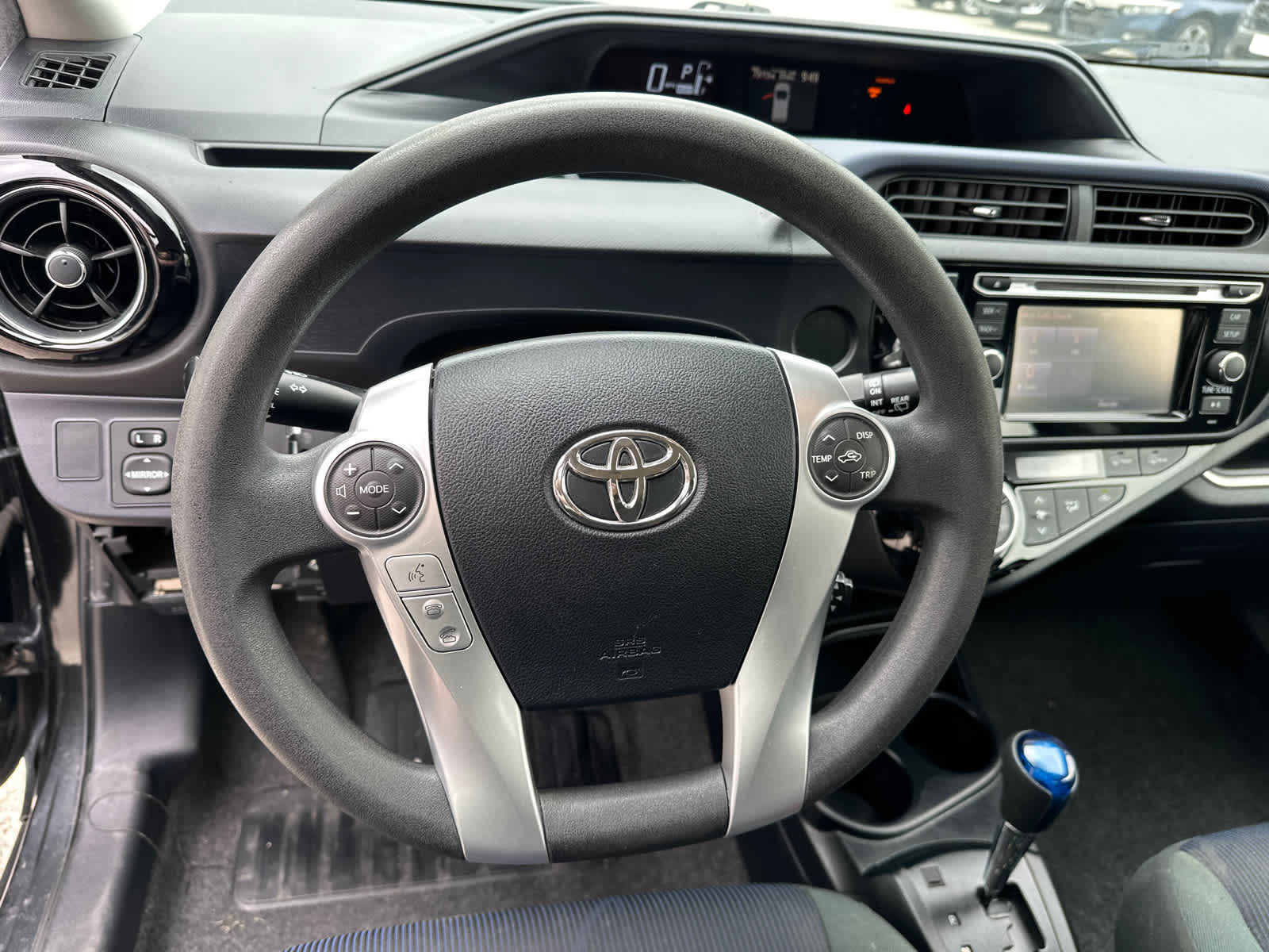 2016 Toyota Prius c Two 9