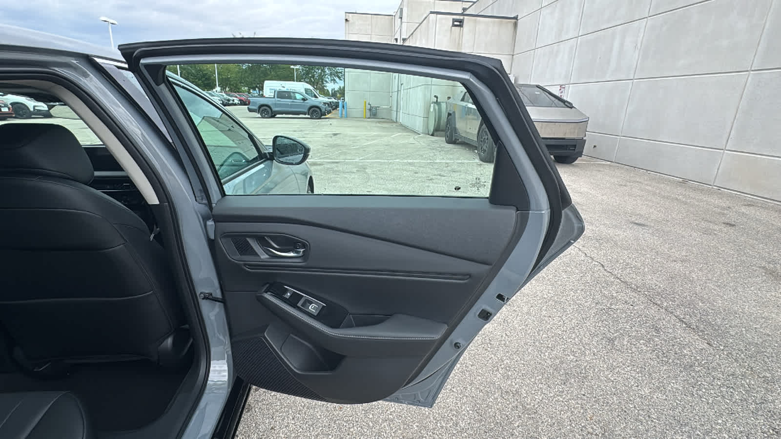 Thumbnail: 2025 Honda Accord - 9