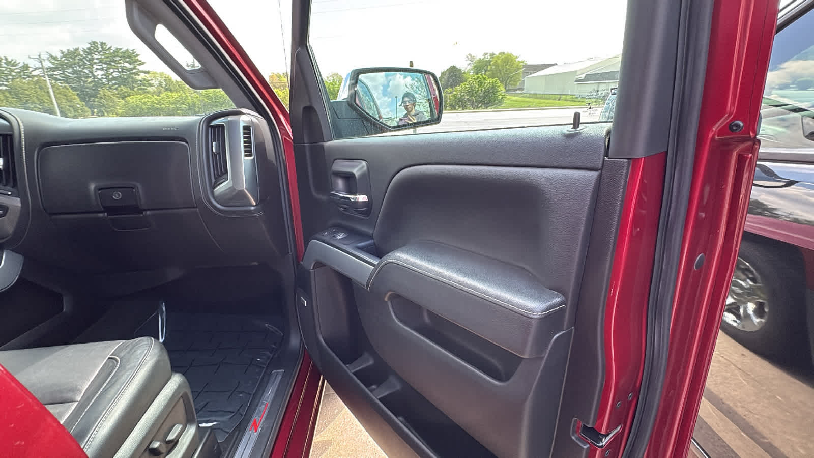 Thumbnail: 2018 Chevrolet Silverado 1500 - 8