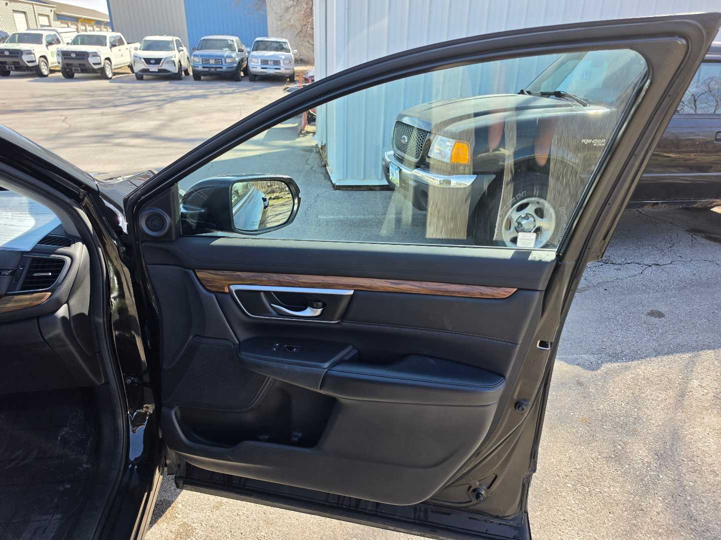 Thumbnail: 2017 Honda CR-V - 11