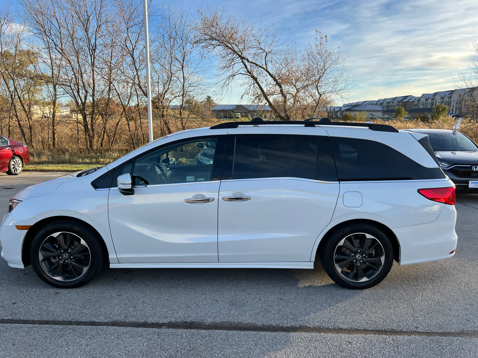 2022 Honda Odyssey Elite photo 2
