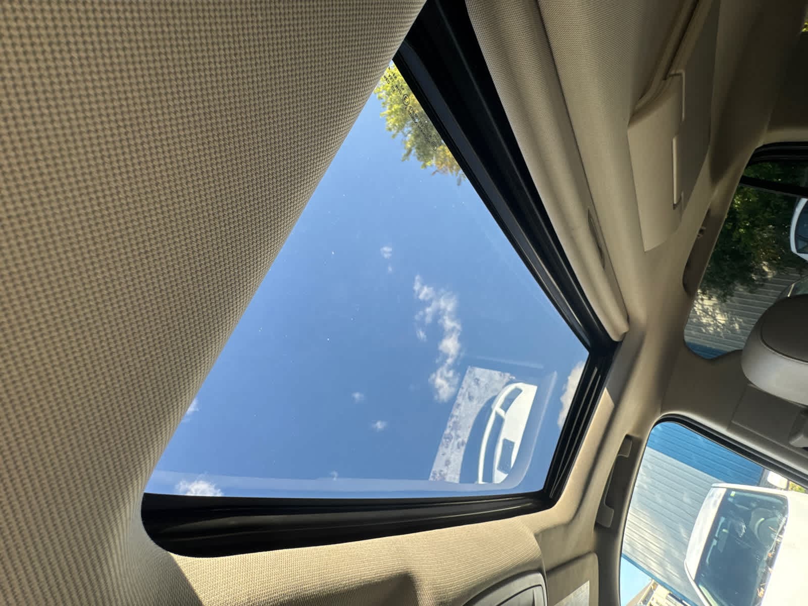 Thumbnail: 2016 Chevrolet Tahoe - 23