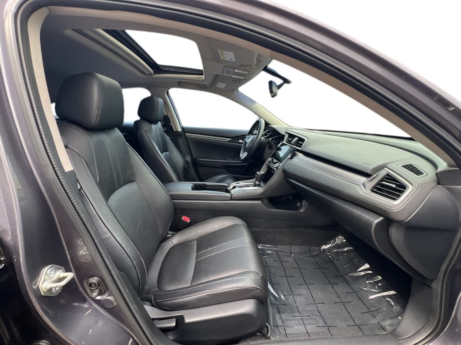 Thumbnail: 2016 Honda Civic - 6