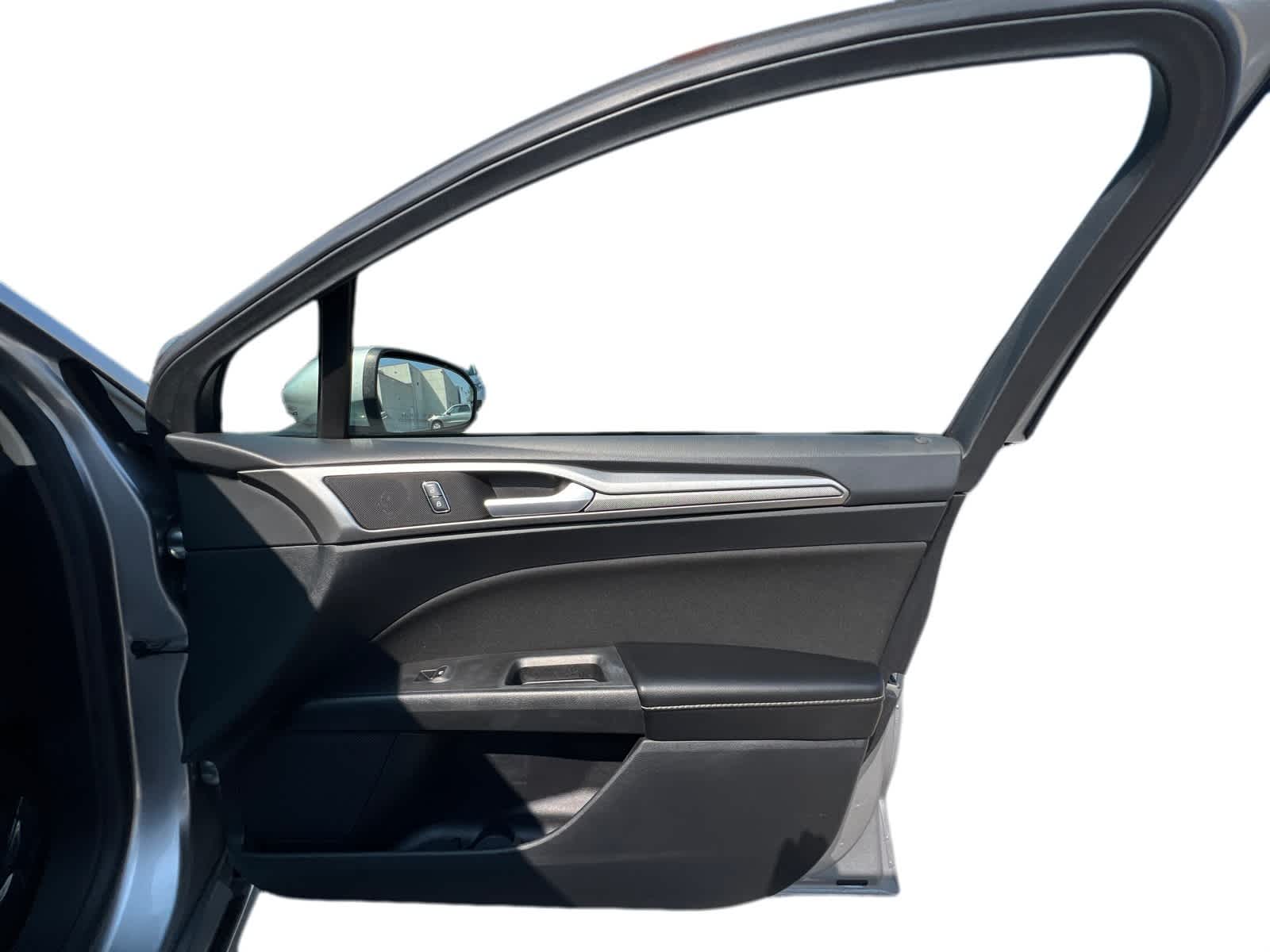 Thumbnail: 2020 Ford Fusion - 5