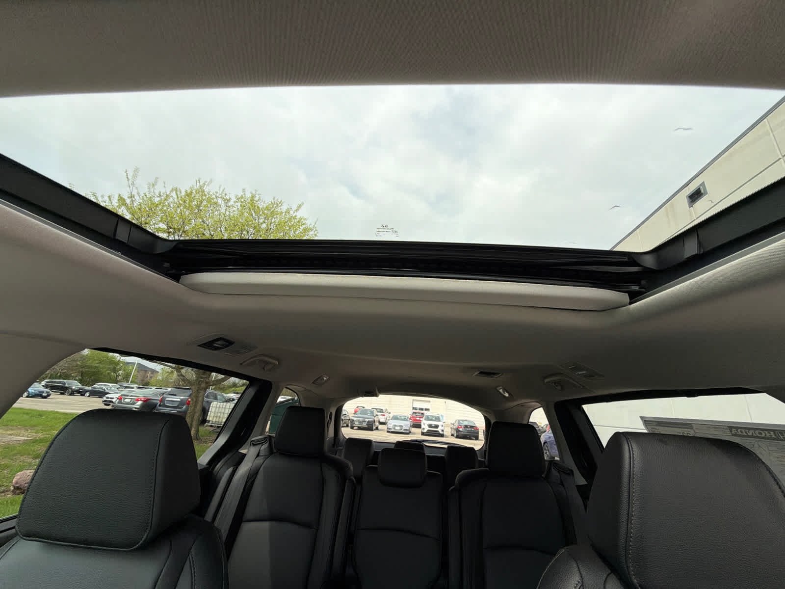 Thumbnail: 2026 Honda Odyssey - 26