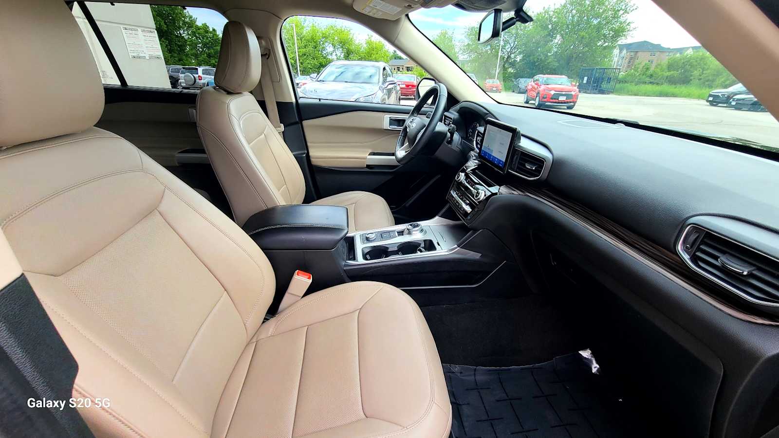 2022 Ford Explorer Limited - Photo 19