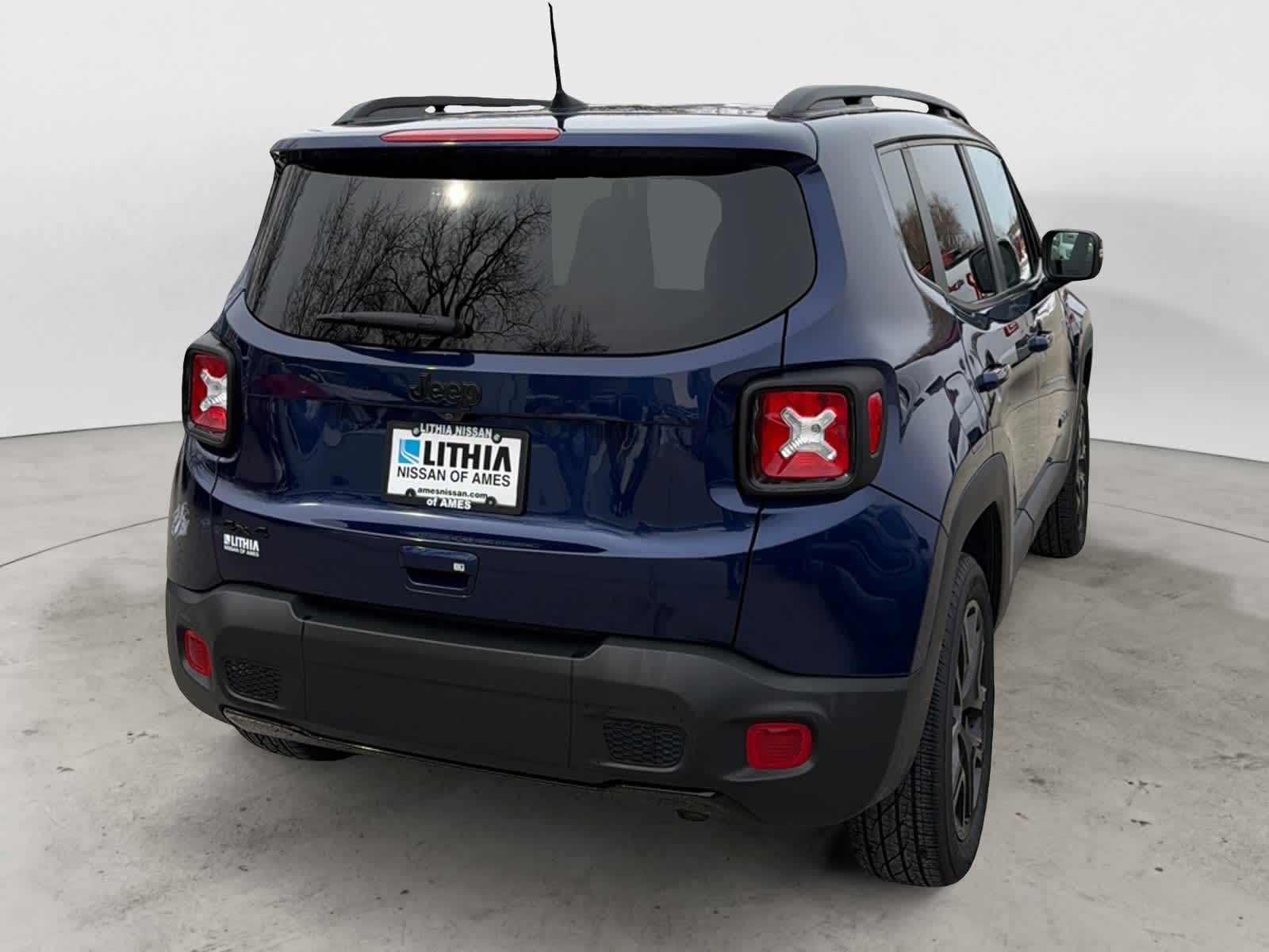 Thumbnail: 2019 Jeep Renegade - 4