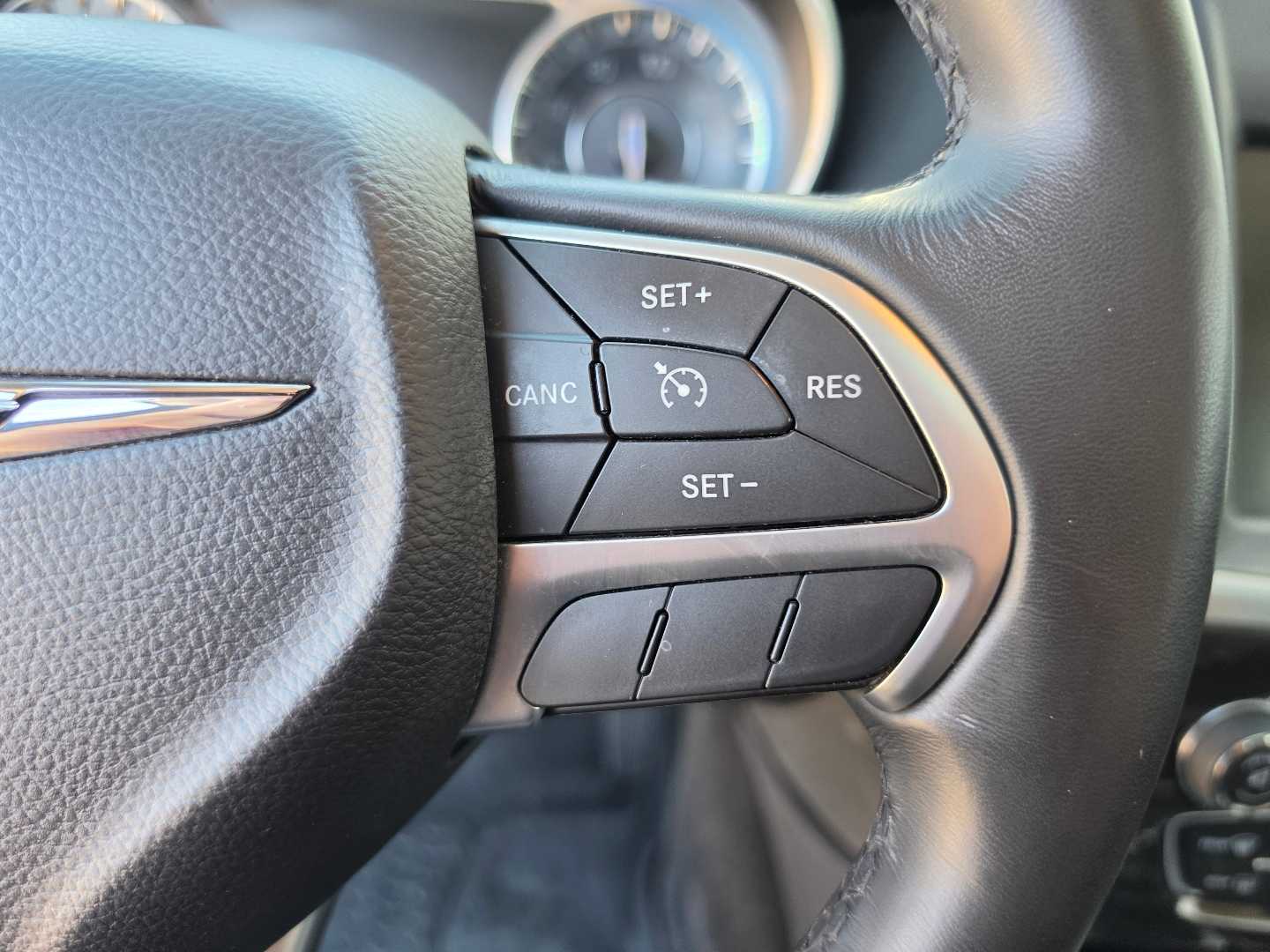 Thumbnail: 2015 Chrysler 300 - 22