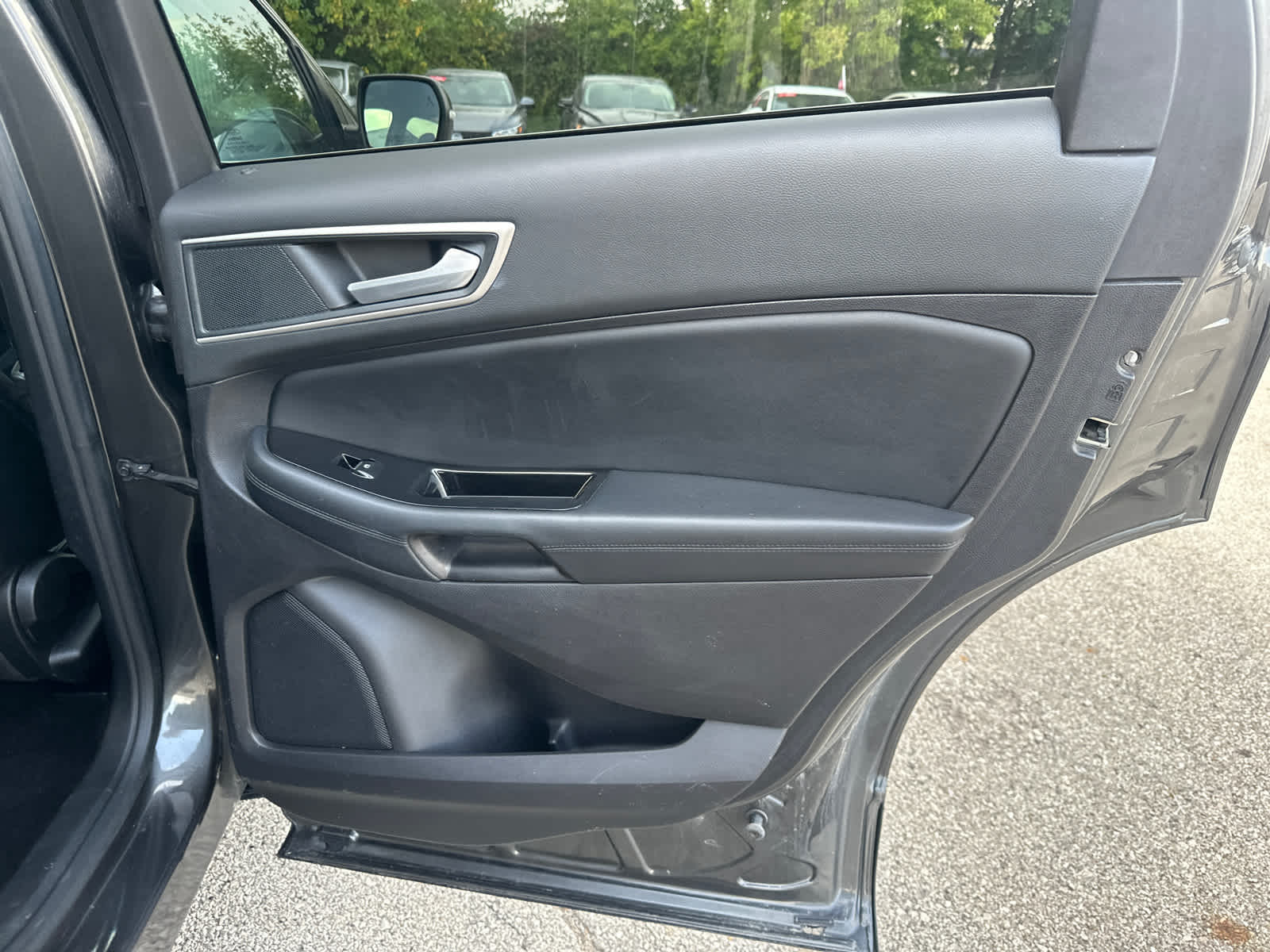 Thumbnail: 2019 Ford Edge - 10