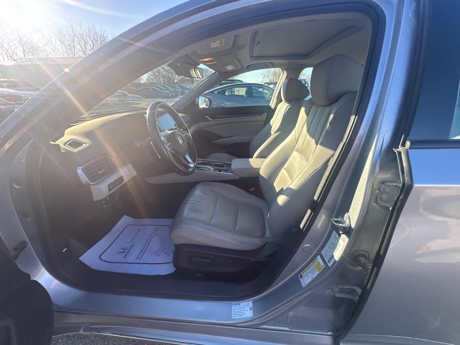 Thumbnail: 2018 Honda Accord - 16