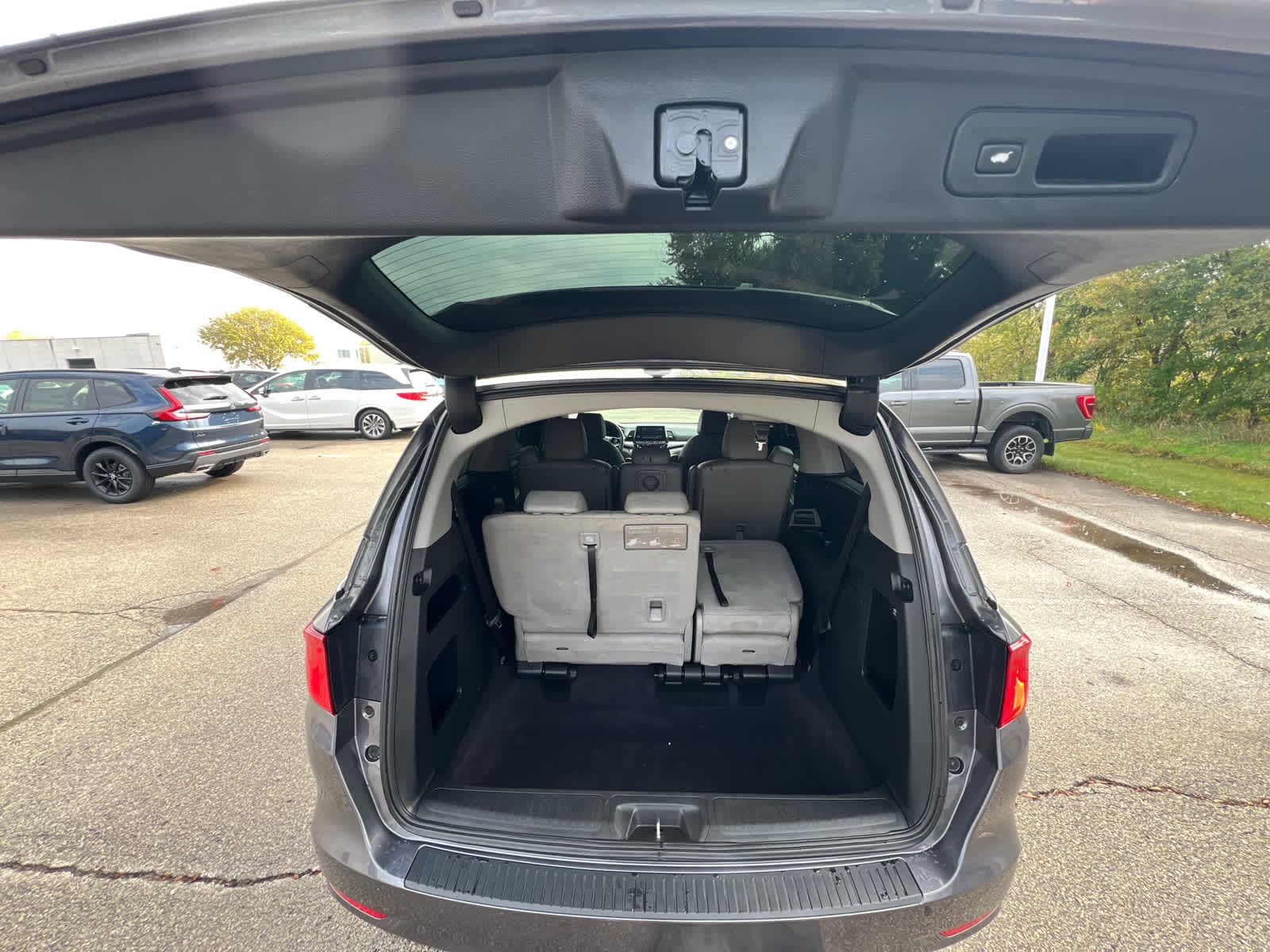 Thumbnail: 2018 Honda Odyssey - 9