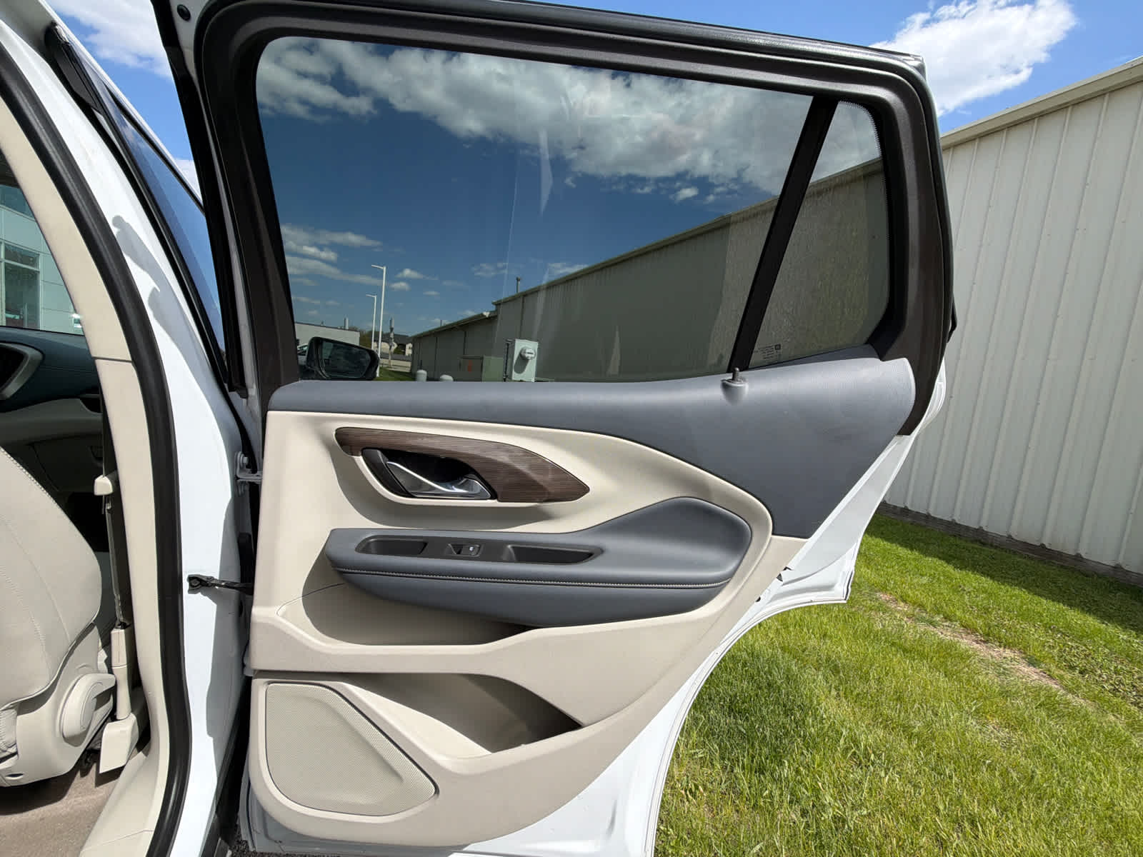 Thumbnail: 2022 GMC Terrain - 9