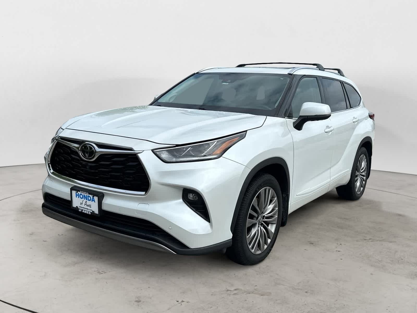 2022 Toyota Highlander Platinum -
                  Ames, IA