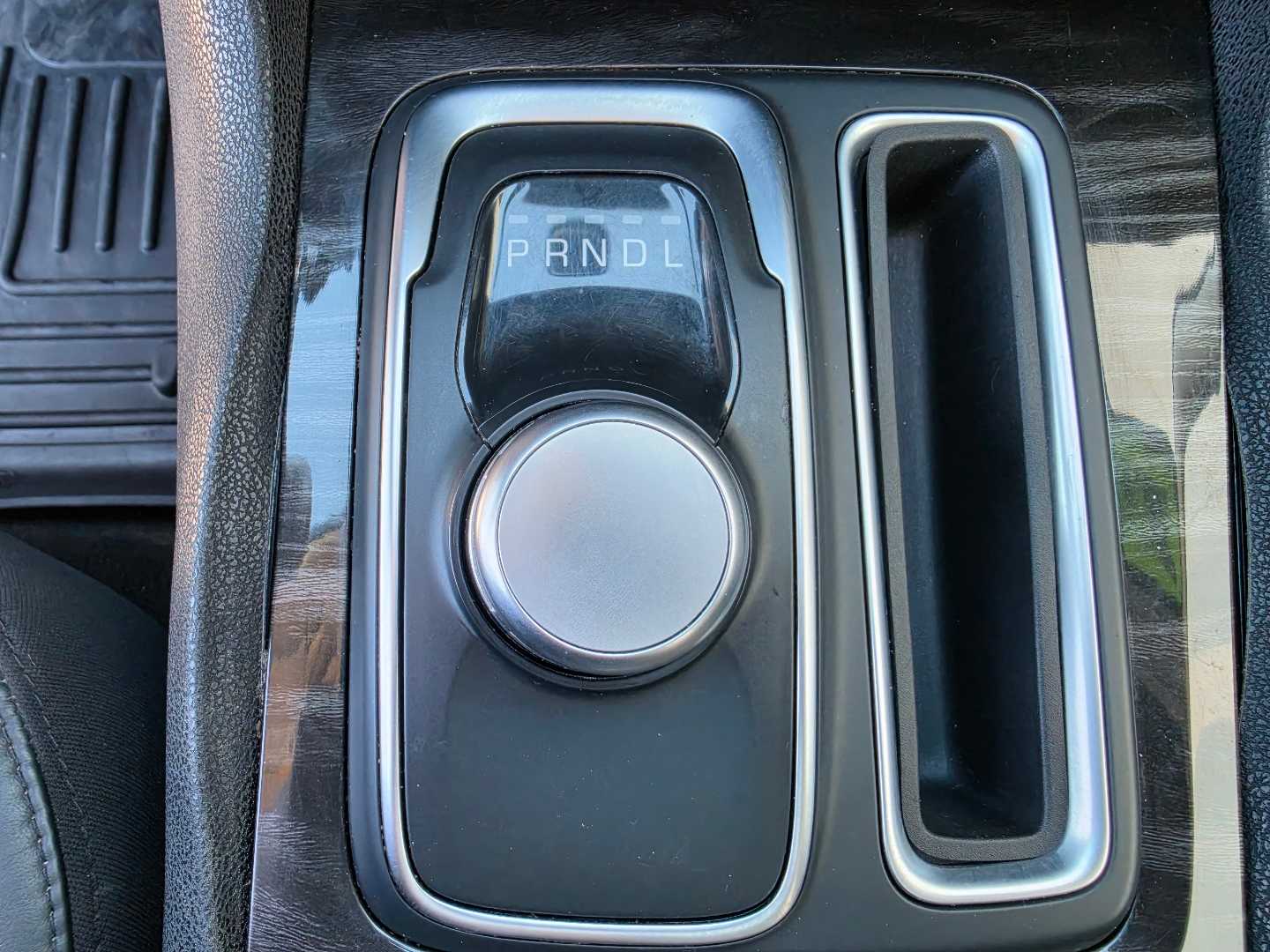 Thumbnail: 2015 Chrysler 300 - 19