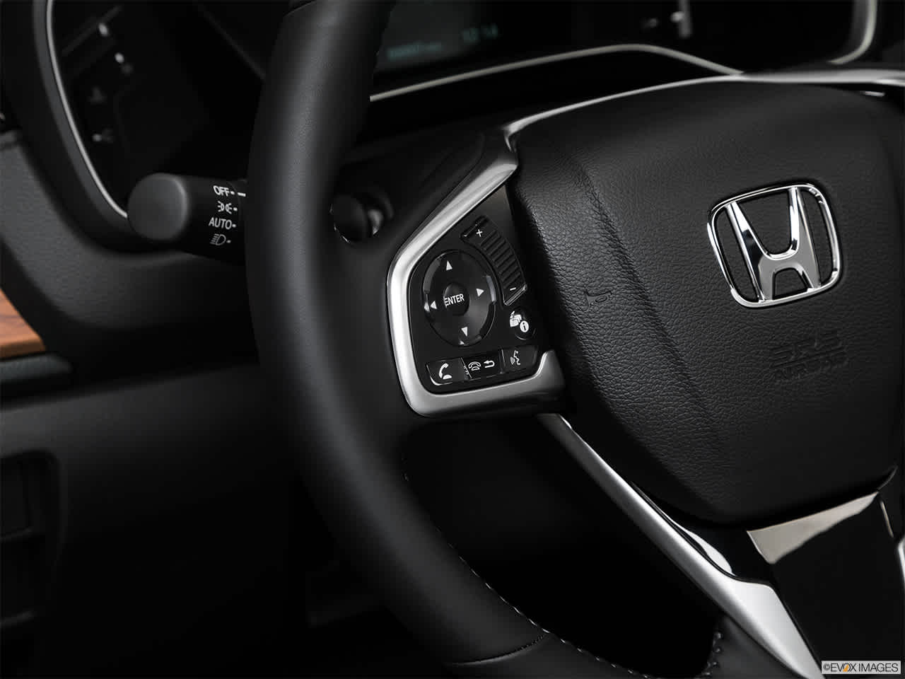 Thumbnail: 2017 Honda CR-V - 16