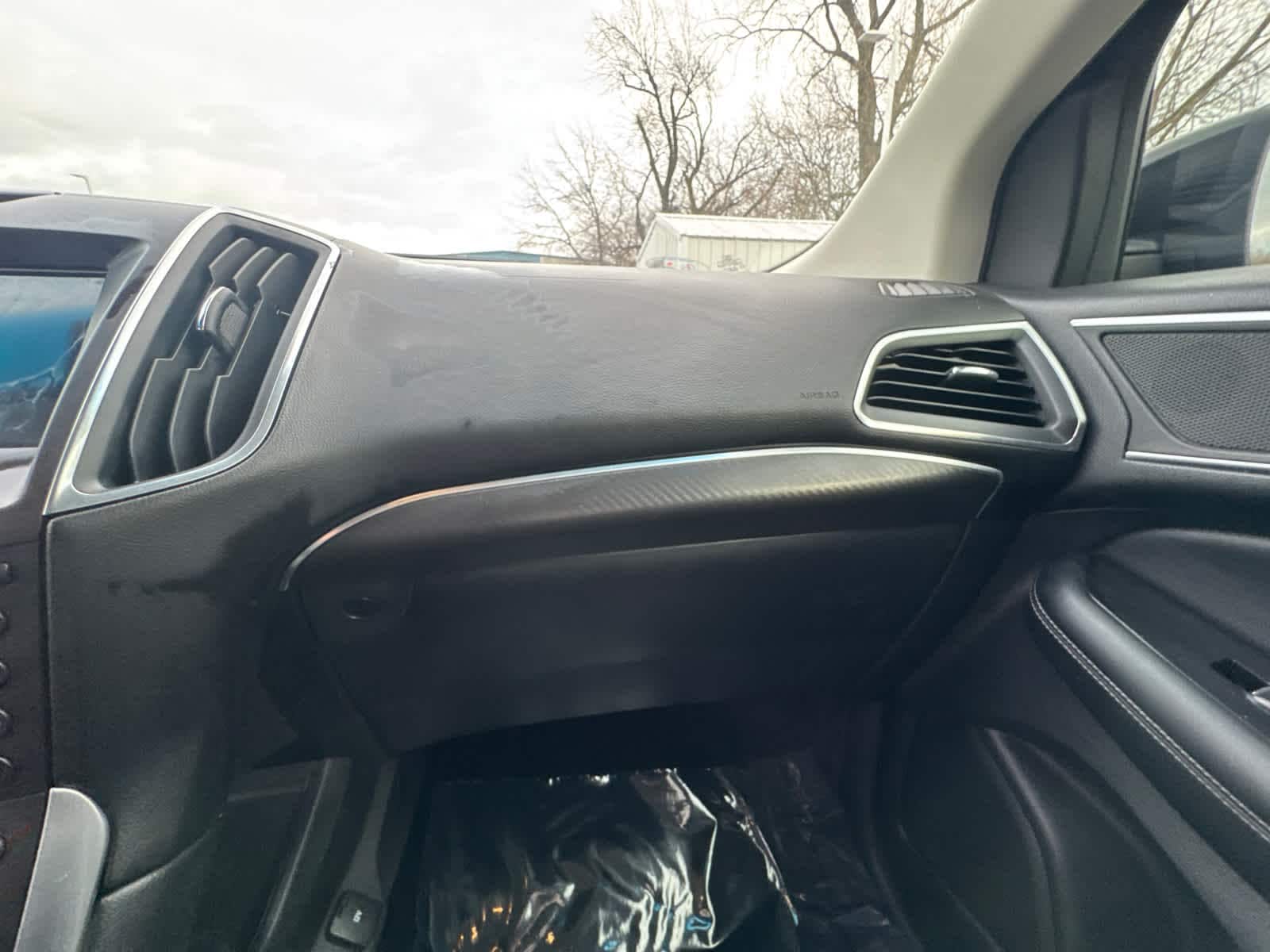 Thumbnail: 2015 Ford Edge - 19