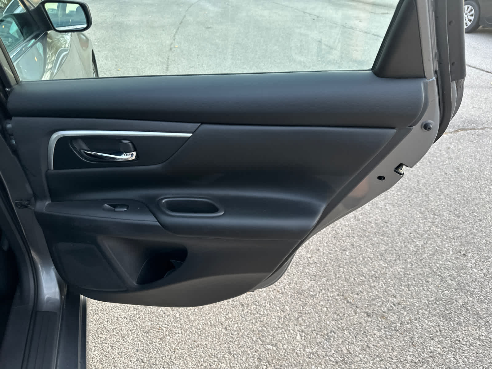 Thumbnail: 2017 Nissan Altima - 8