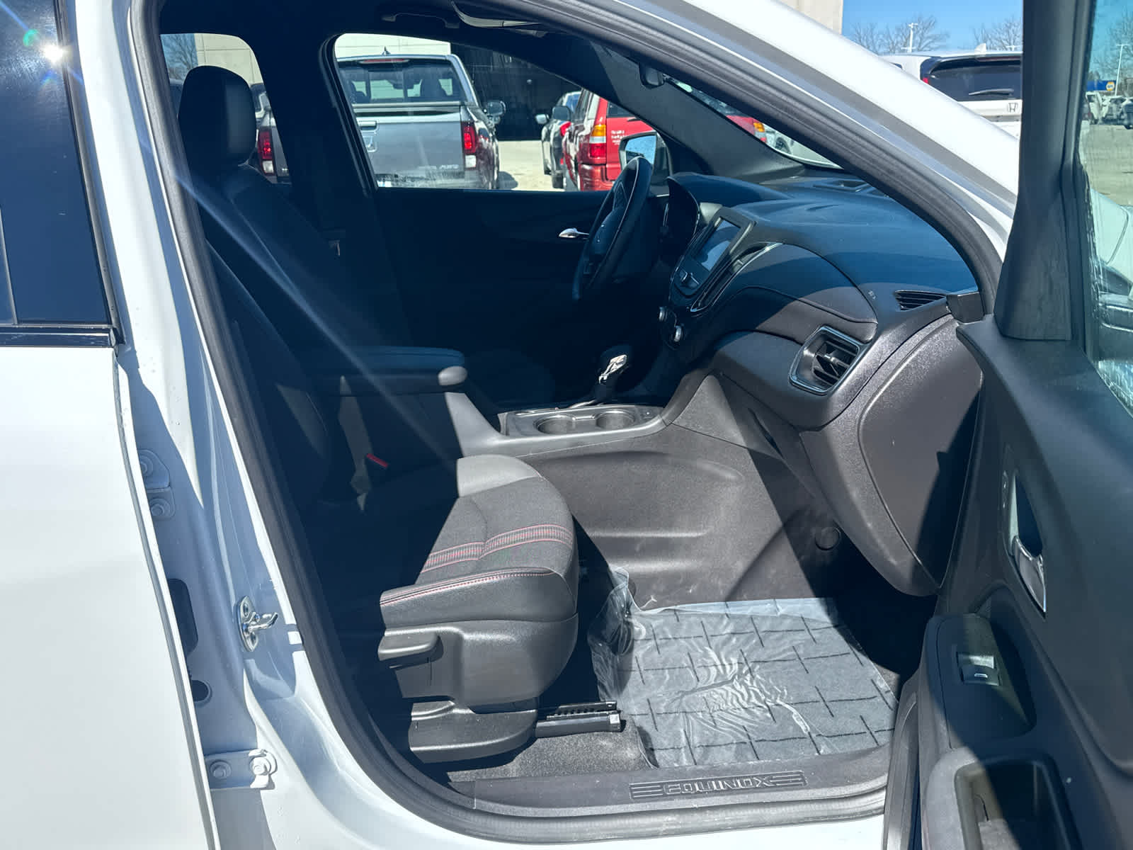 Thumbnail: 2024 Chevrolet Equinox - 8