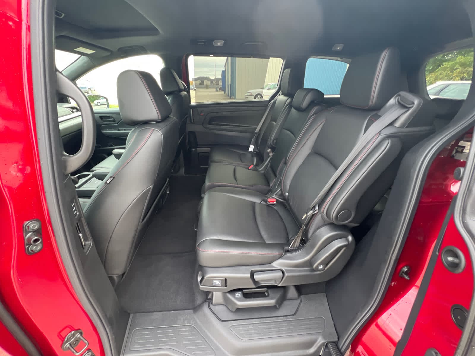 Thumbnail: 2026 Honda Odyssey - 14