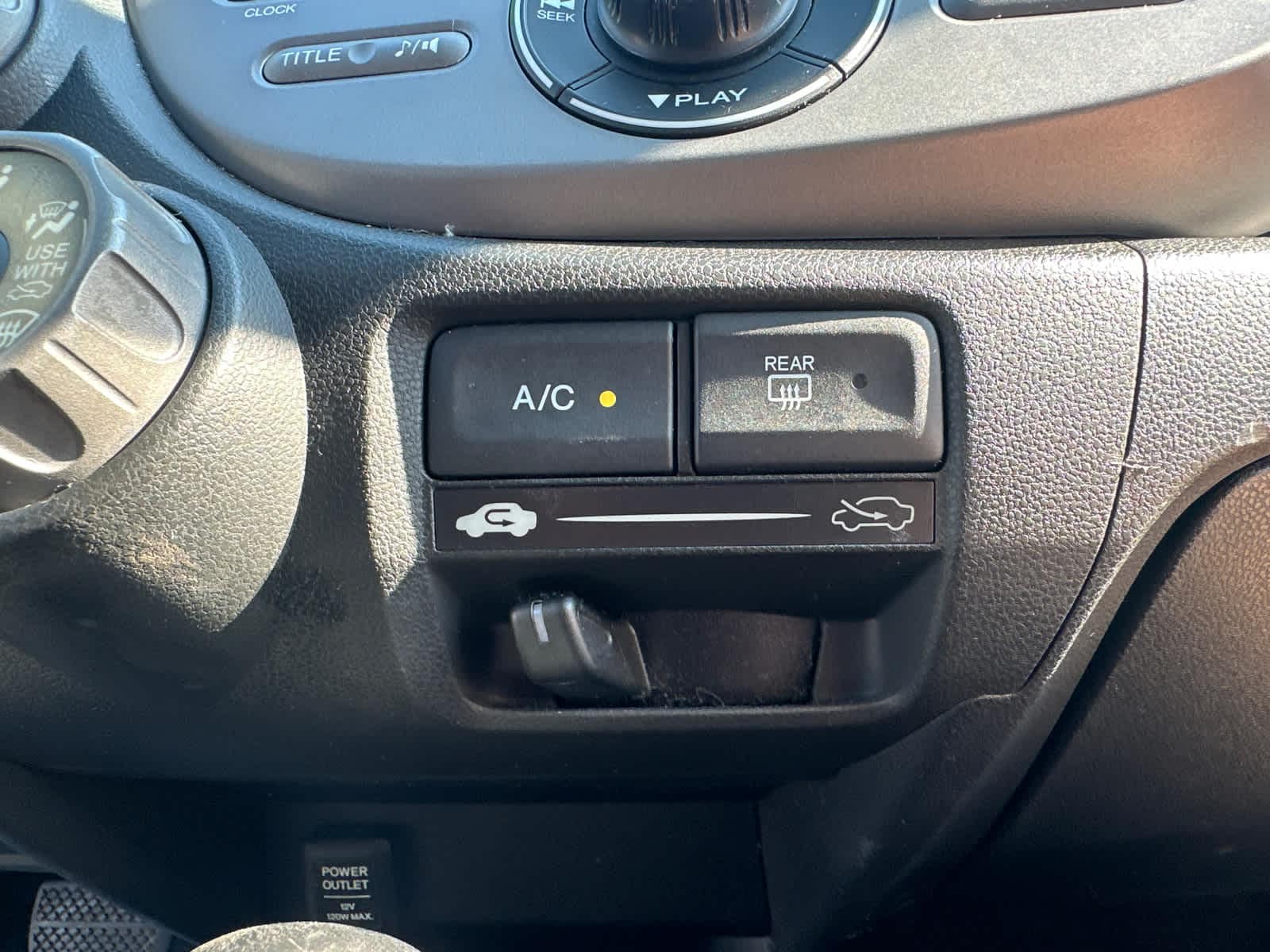 Thumbnail: 2011 Honda Fit - 20