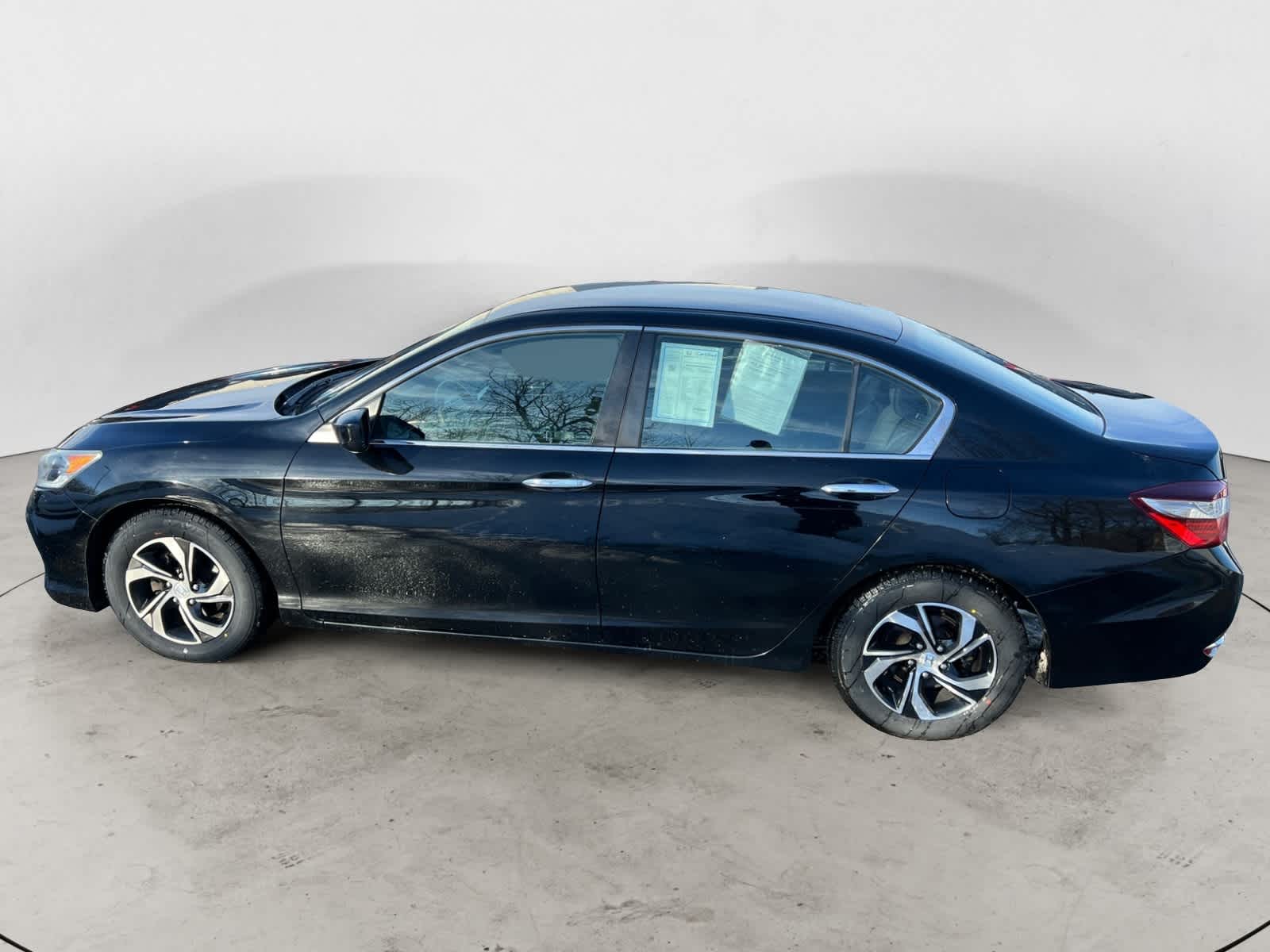 Thumbnail: 2017 Honda Accord - 2