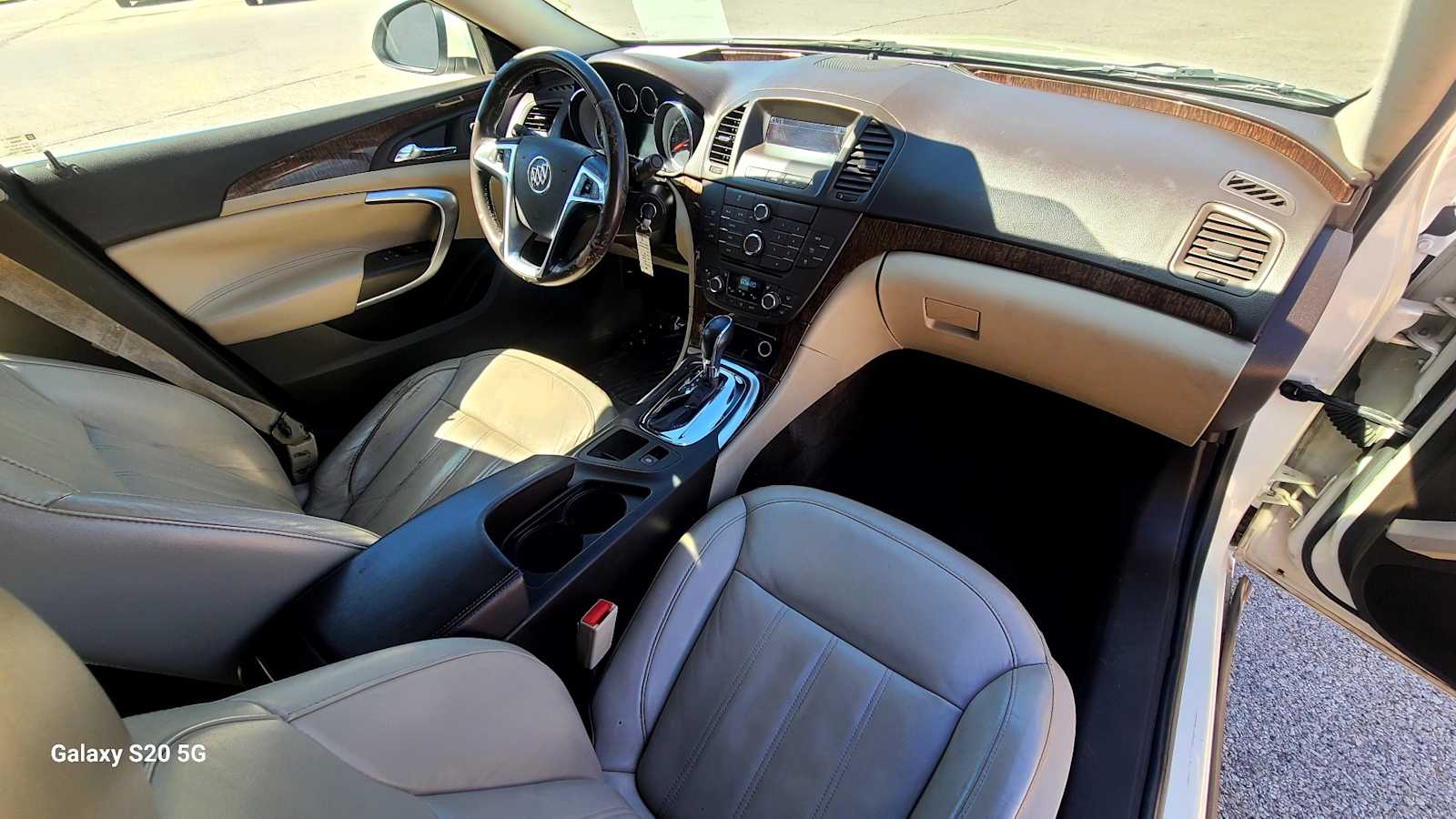 Thumbnail: 2012 Buick Regal - 19