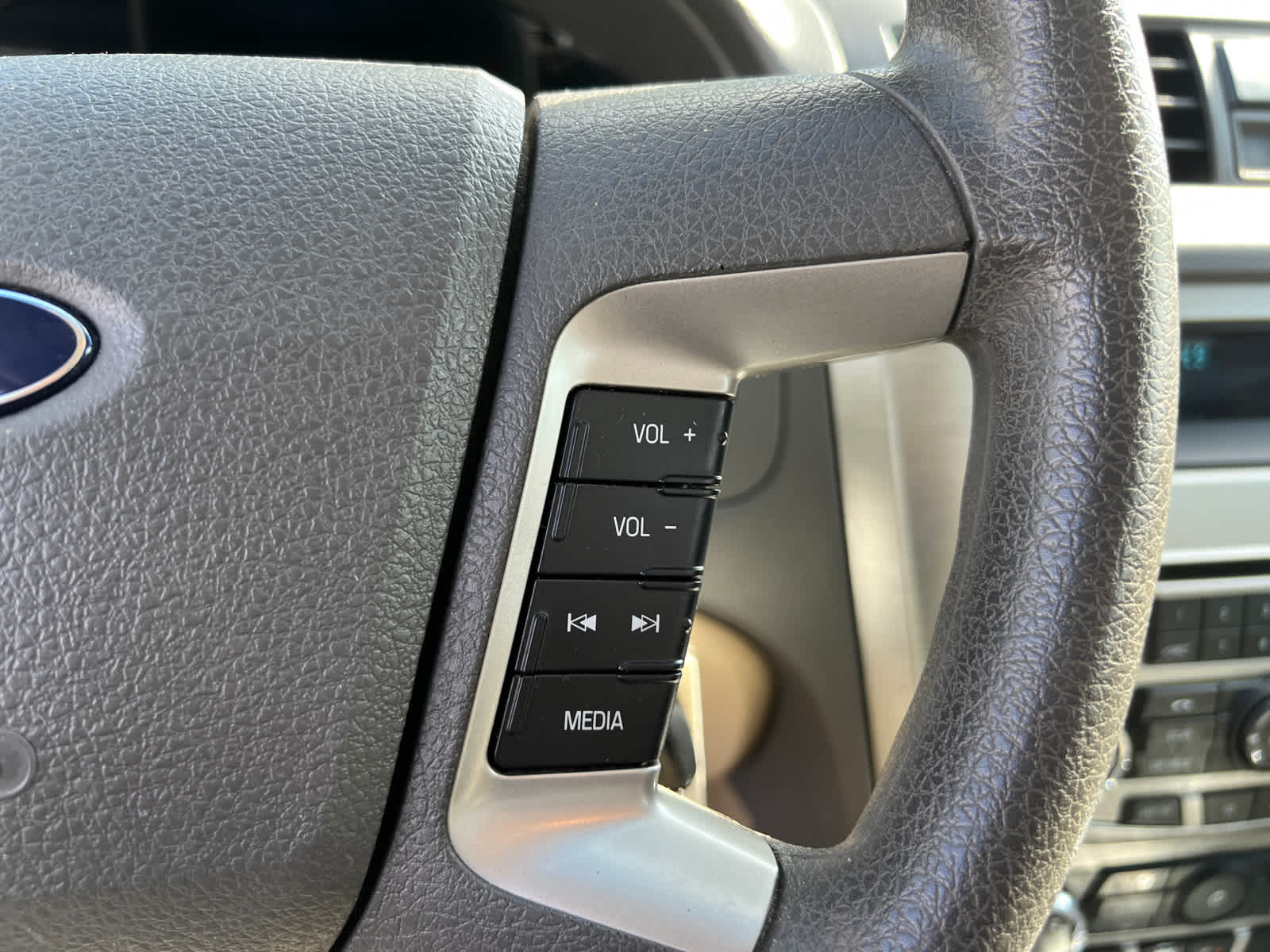 Thumbnail: 2011 Ford Fusion - 20