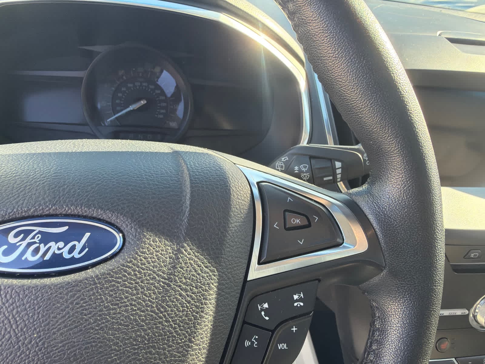 Thumbnail: 2019 Ford Edge - 22