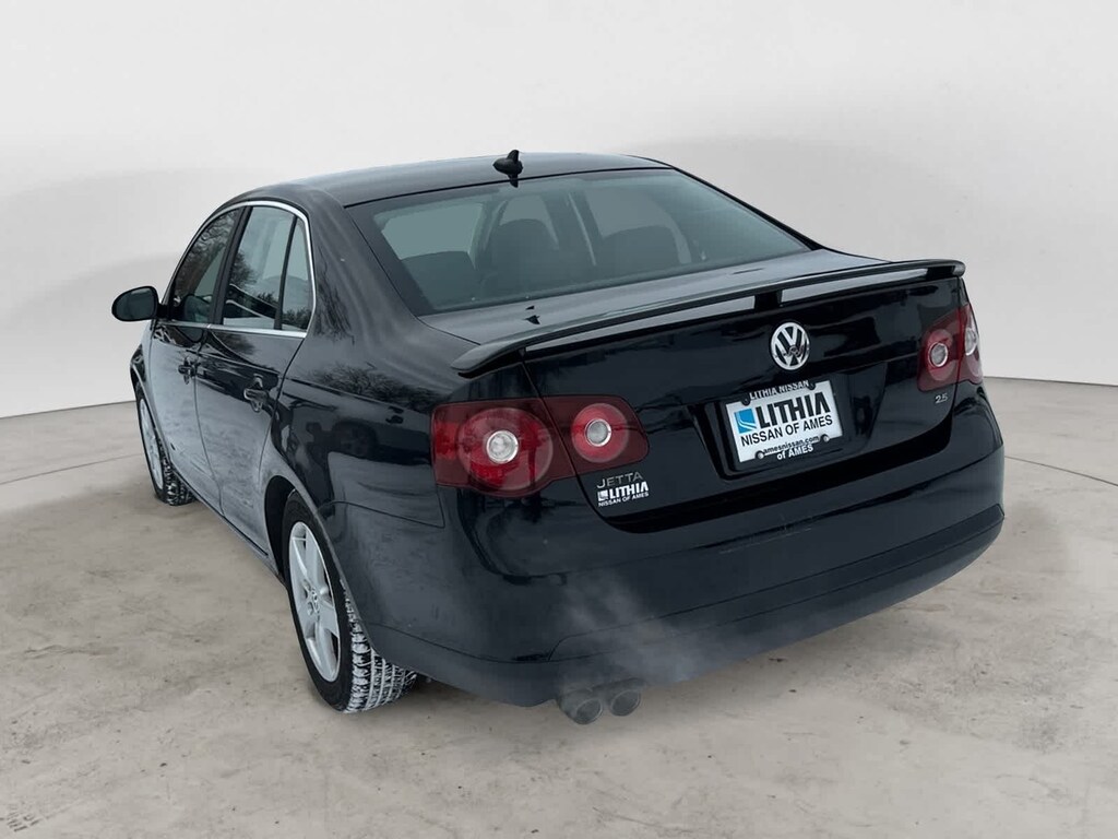Used 2008 Volkswagen Jetta SE Sedan