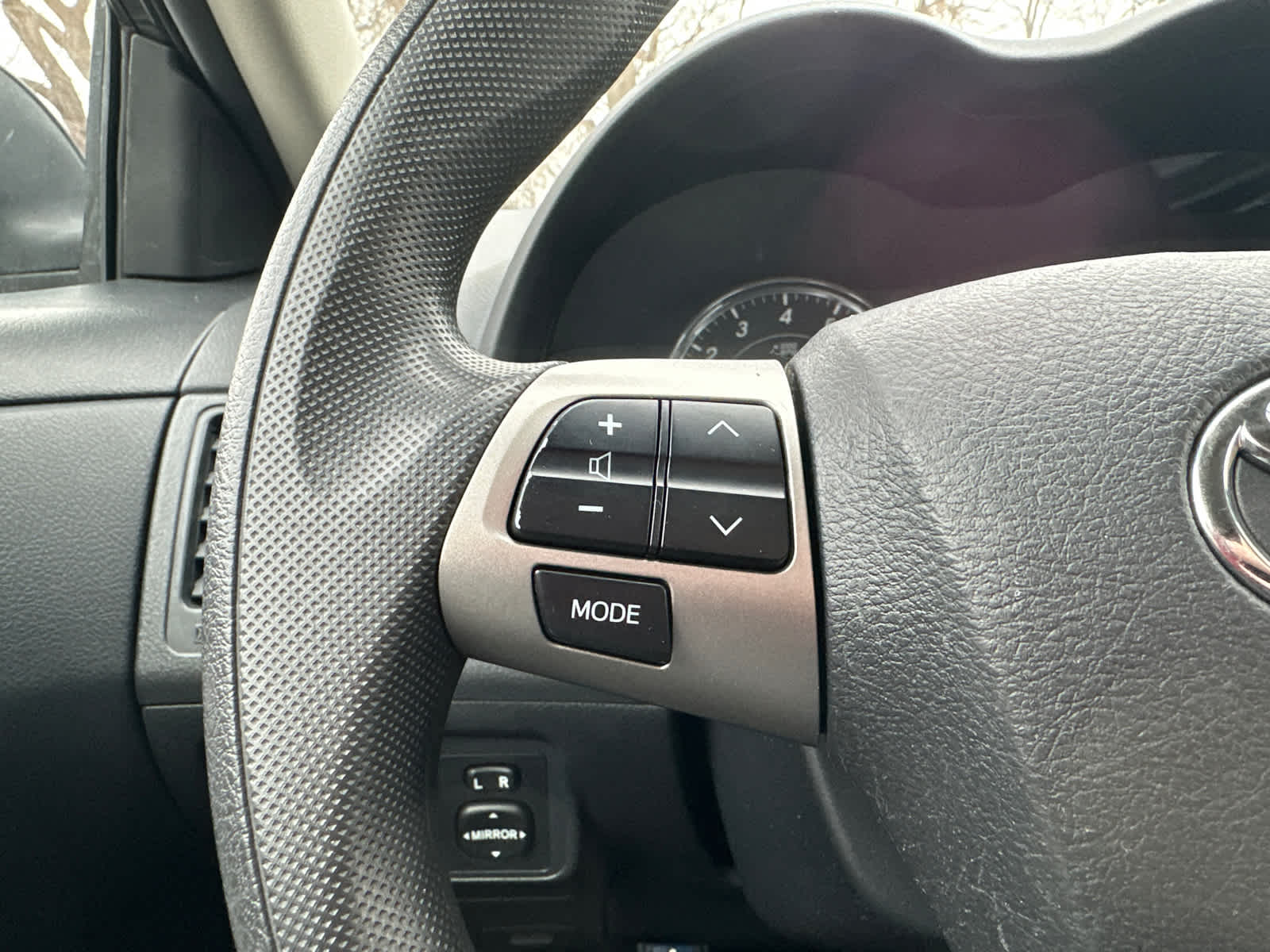 Thumbnail: 2011 Toyota Corolla - 19