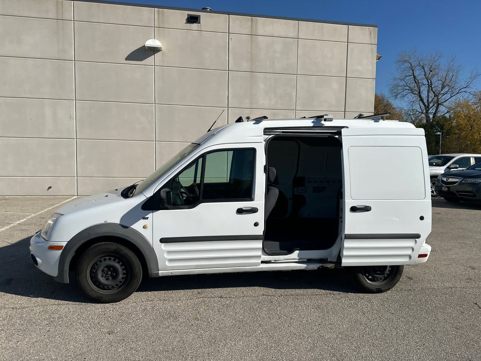 Thumbnail: 2013 Ford Transit Series - 15