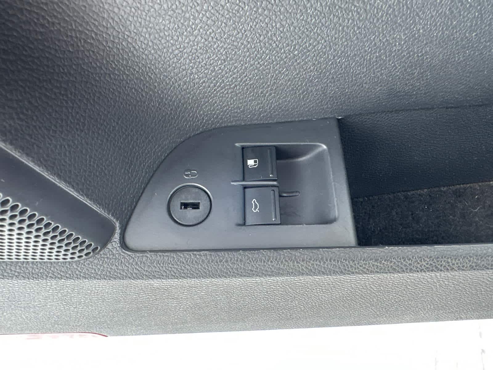 Thumbnail: 2008 Volkswagen Jetta - 14