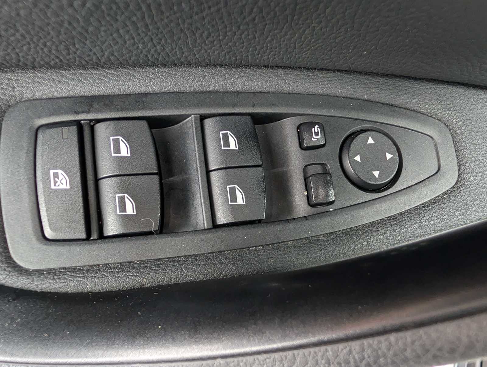 Thumbnail: 2018 BMW X1 - 13