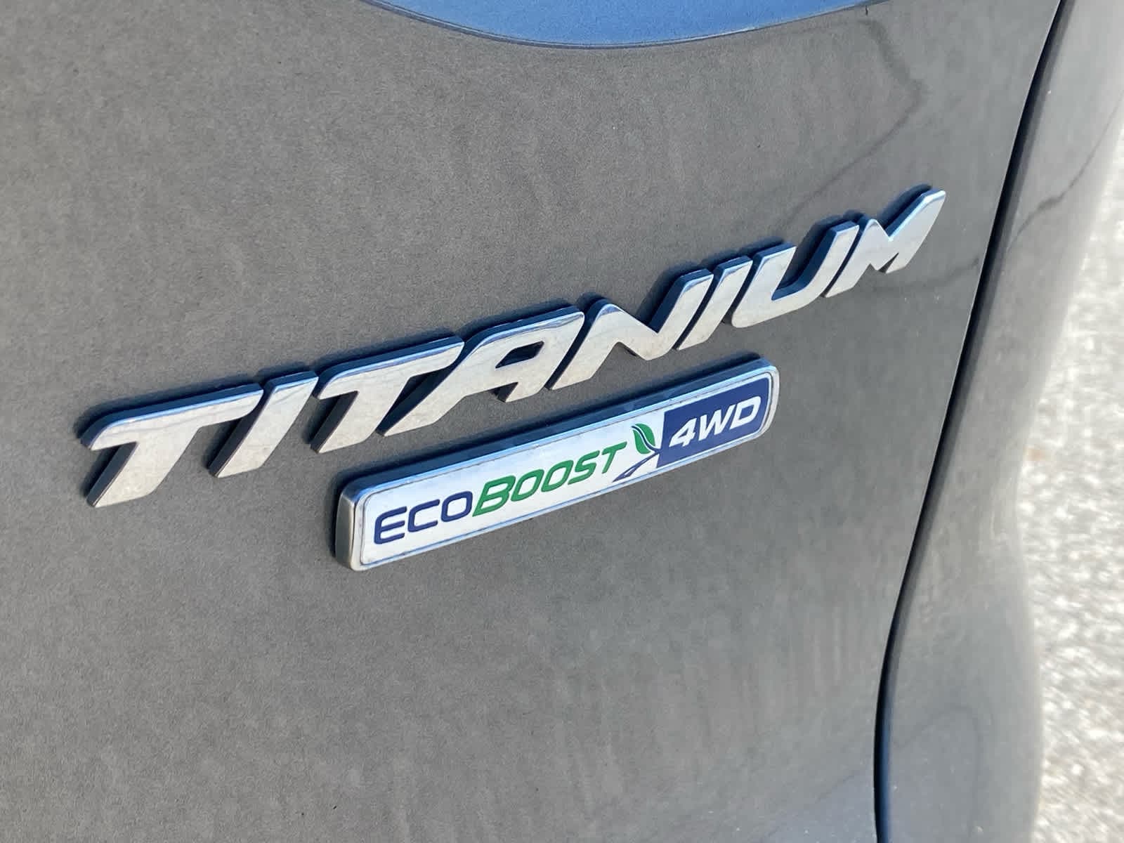 2014 Ford Escape Titanium 27