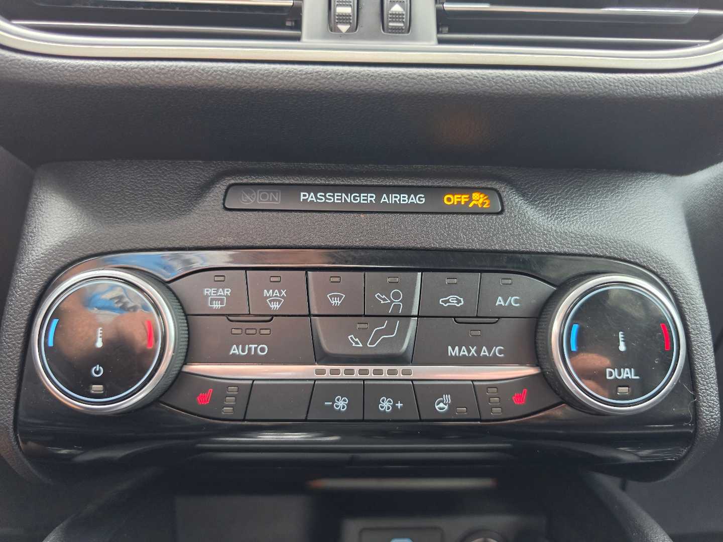 2022 Ford Escape SEL - Photo 17
