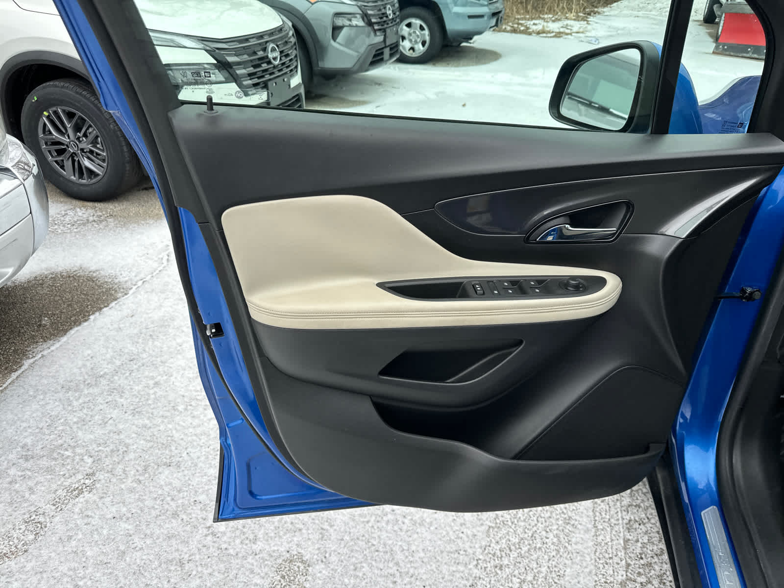 Thumbnail: 2017 Buick Encore - 14