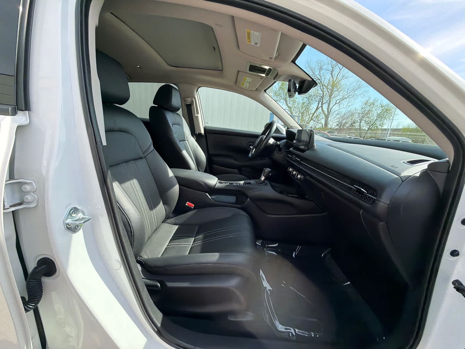 Thumbnail: 2025 Honda HR-V - 8